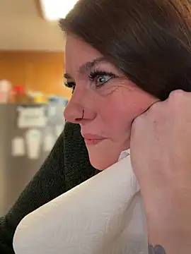 LadyLena1 online show from 12-03-25, 12:07