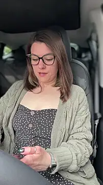 LadyLena1 online show from 04-01-26, 12:11