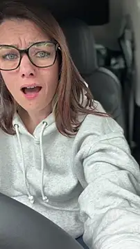 LadyLena1 online show from 04-21-26, 11:07