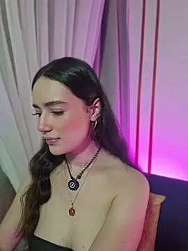 Kate Amaretto  online show from 05-17-26, 02:09