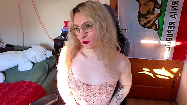 Lori Myaf online show from 02-18-26, 12:23