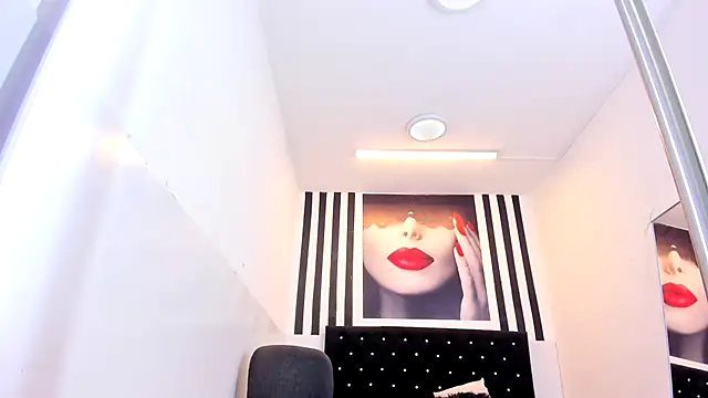 Shanelle   online show from 09-19-25, 01:56