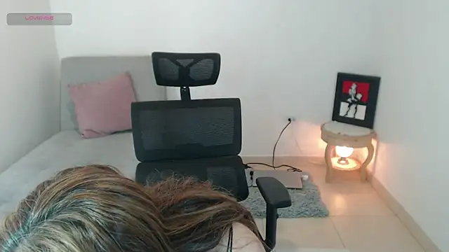 lilian prada online show from 02-24-25, 05:31