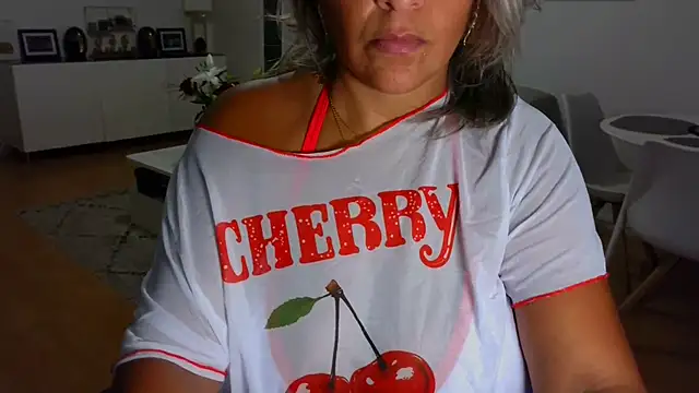 Snapshot of sarametisse26 chatting on 09-25-25, 07:01 sarametisse26 online show from 09-25-25, 07:01