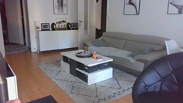 Snapshot of sarametisse26 chatting on 10-10-25, 07:18 sarametisse26 online show from 10-10-25, 07:18