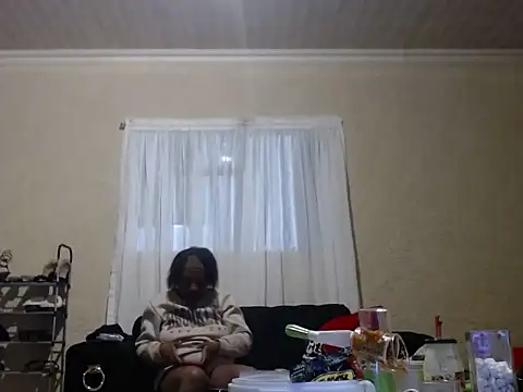 Snapshot of Sister2033 chatting on 05-18-26, 04:24 Sister2033 online show from 05-18-26, 04:24