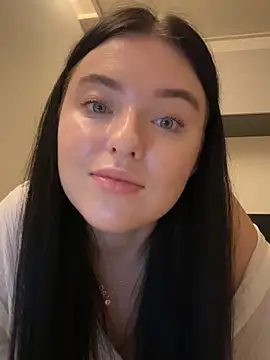 Snapshot of Angela_Fosterr chatting on 10-01-25, 03:40 Angela Fosterr online show from 10-01-25, 03:40