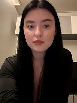 Snapshot of Angela_Fosterr chatting on 10-10-25, 04:28 Angela Fosterr online show from 10-10-25, 04:28