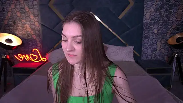 Snapshot of EmmyCharmm chatting on 02-25-26, 07:07 EmmyCharmm online show from 02-25-26, 07:07