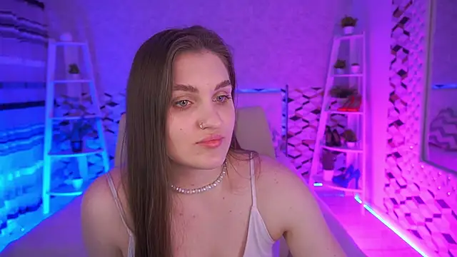 Snapshot of EmmyCharmm chatting on 05-24-26, 06:07 EmmyCharmm online show from 05-24-26, 06:07