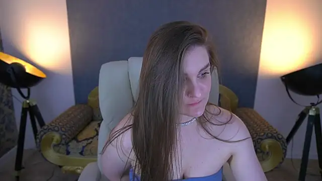 Snapshot of EmmyCharmm chatting on 06-14-26, 05:42 EmmyCharmm online show from 06-14-26, 05:42
