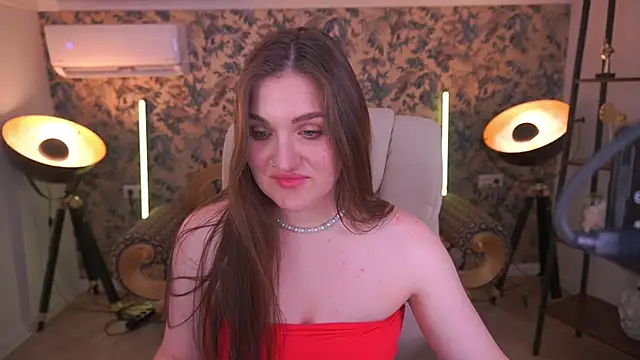 Snapshot of EmmyCharmm chatting on 07-28-26, 11:17 EmmyCharmm online show from 07-28-26, 11:17