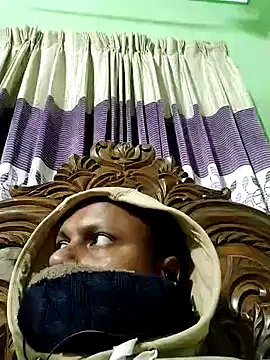 Snapshot of Niladri1410 chatting on 12-28-24, 04:09 Niladri1410 online show from 12-28-24, 04:09