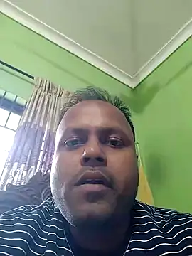 Snapshot of Niladri1410 chatting on 01-02-25, 06:50 Niladri1410 online show from 01-02-25, 06:50