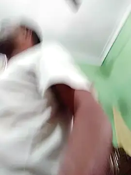 Snapshot of Niladri1410 chatting on 02-13-25, 05:48 Niladri1410 online show from 02-13-25, 05:48