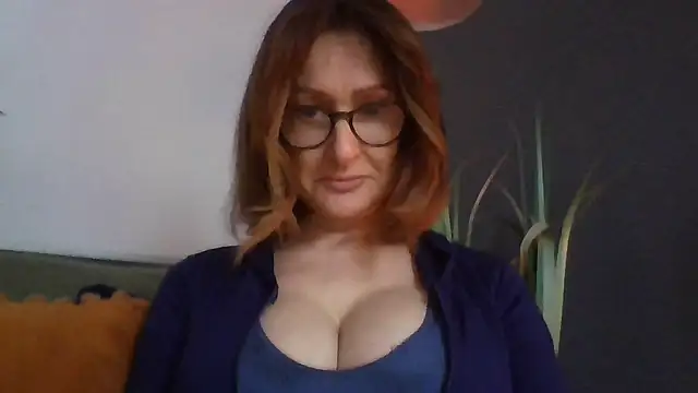 Princessviaa online show from 02-12-26, 10:10