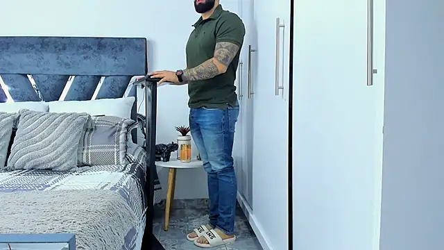 Snapshot of Zack_Froone chatting on 11-27-25, 12:29 Zack Froone online show from 11-27-25, 12:29