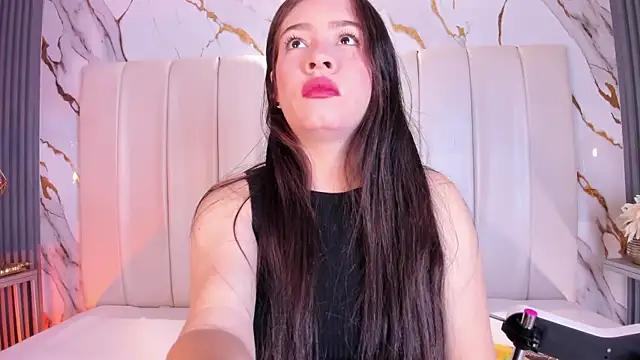 SaraRiley online show from 04-06-26, 11:05