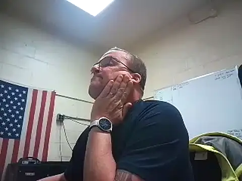 Snapshot of Cockrub1 chatting on 03-20-25, 10:54 Cockrub1 online show from 03-20-25, 10:54