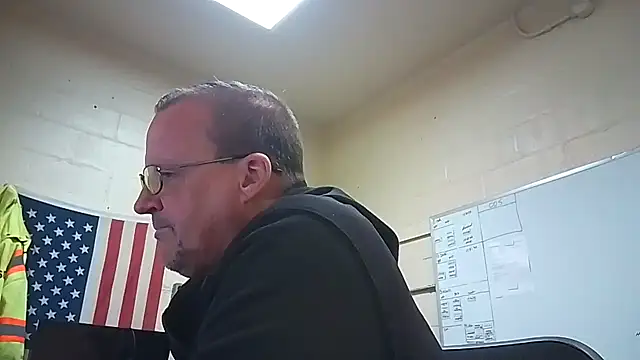 Snapshot of Cockrub1 chatting on 10-14-25, 11:55 Cockrub1 online show from 10-14-25, 11:55