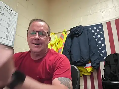Snapshot of Cockrub1 chatting on 05-18-26, 12:55 Cockrub1 online show from 05-18-26, 12:55
