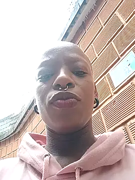 Coco Kiss online show from 10-27-25, 07:07