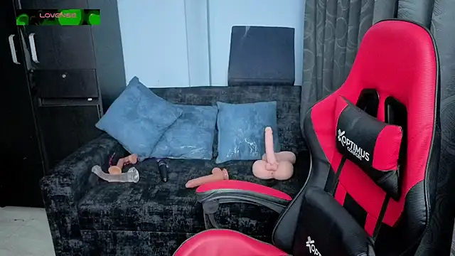 charlotee lovee69 online show from 11-13-25, 01:59