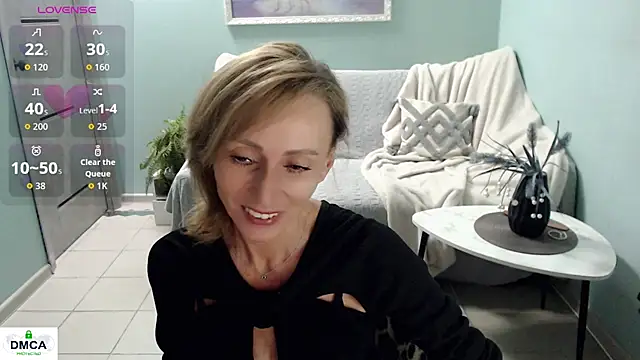 Snapshot of HornyMilf_777 chatting on 06-16-26, 06:16 HornyMilf 777 online show from 06-16-26, 06:16
