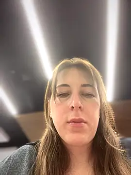 MommmyYummy online show from 10-14-25, 01:01