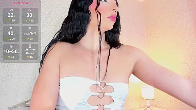 Snapshot of andrea_alvarz chatting on 07-28-26, 04:52 andrea alvarz online show from 07-28-26, 04:52