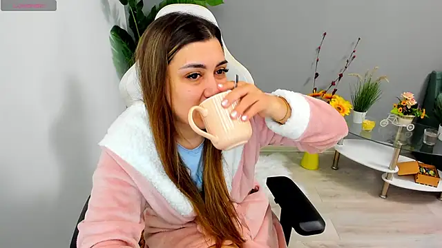 EveEvian online show from 05-17-26, 09:49