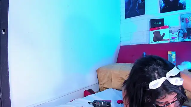 Alahia Rodriguez online show from 03-15-25, 07:53