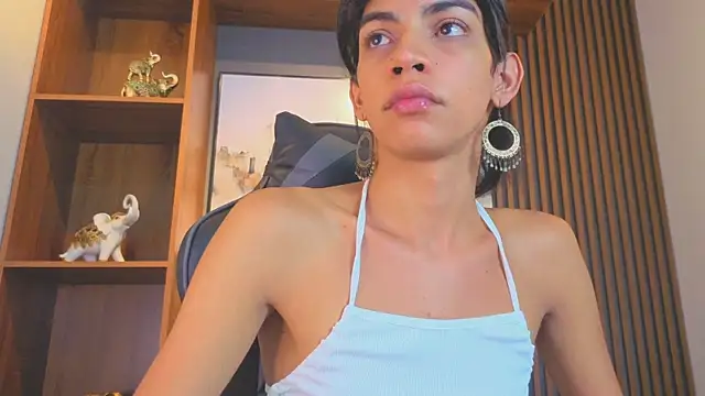 Alahia Rodriguez online show from 07-22-26, 02:42