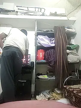 samlord261 online show from 10-30-25, 06:59