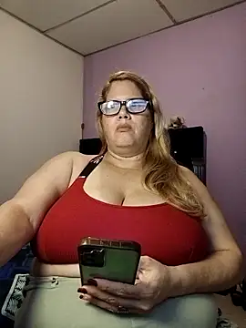 EllisW8 online show from 04-18-26, 07:58