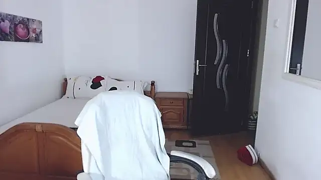 evamaria2024 online show from 10-10-25, 08:13