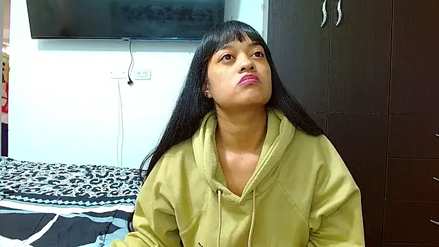 2ScarletandRyan8 online show from 01-04-25, 01:10