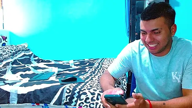 2ScarletandRyan8 online show from 01-26-25, 08:02