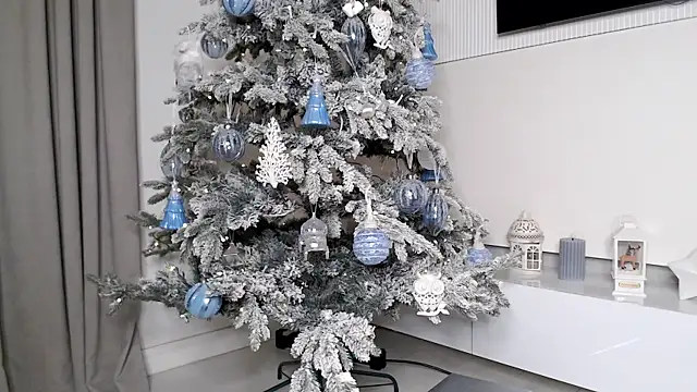 Smileyouarehere online show from 12-22-25, 11:57