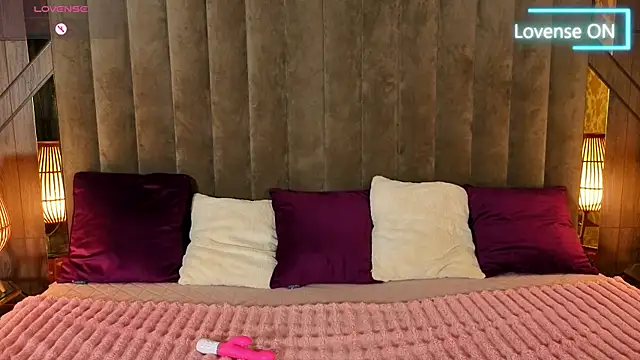 Sexy Lava online show from 04-12-26, 06:29