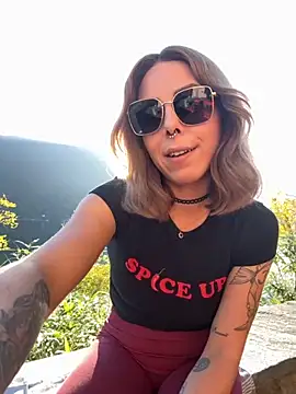 Mia Railey online show from 11-04-25, 02:27