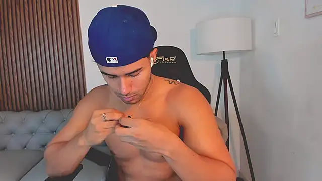 liam collins21 online show from 10-17-25, 11:57