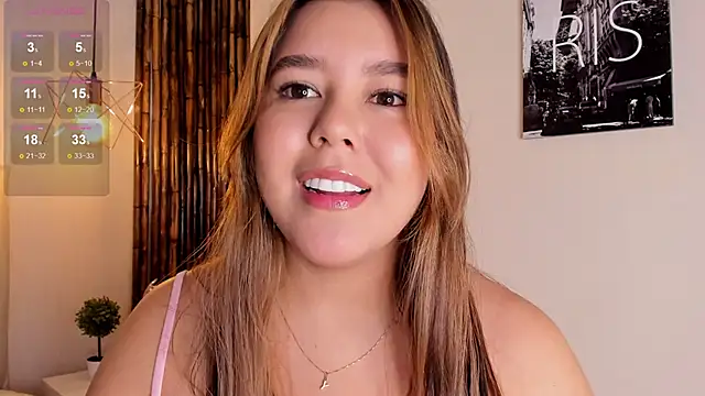 Snapshot of Aria_Reid chatting on 12-20-24, 12:27 Aria Reid online show from 12-20-24, 12:27