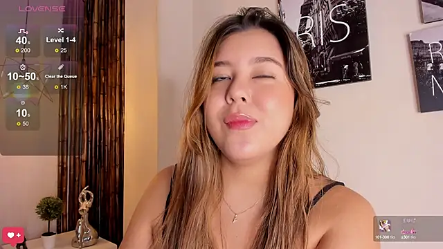 Snapshot of Aria_Reid chatting on 02-18-25, 12:28 Aria Reid online show from 02-18-25, 12:28