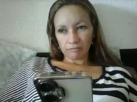 Snapshot of Paulita_x3 chatting on 07-27-26, 09:05 Paulita x3 online show from 07-27-26, 09:05