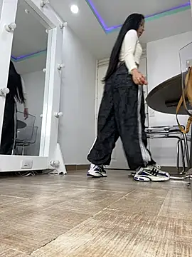 Lexa queen online show from 04-14-26, 03:01