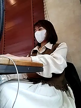 Michiko1 online show from 03-08-25, 05:49