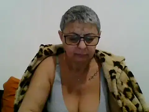 roseblak42 online show from 02-06-25, 06:35