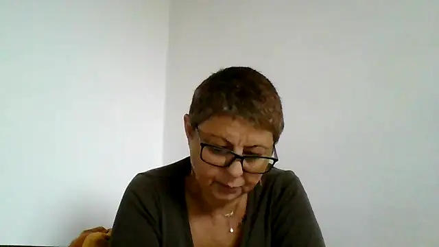 roseblak42 online show from 10-06-25, 01:52