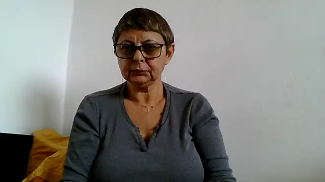 roseblak42 online show from 10-26-25, 10:32